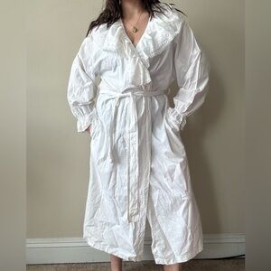 Vintage NAP Elegant White Eyelet Lace Trim Robe